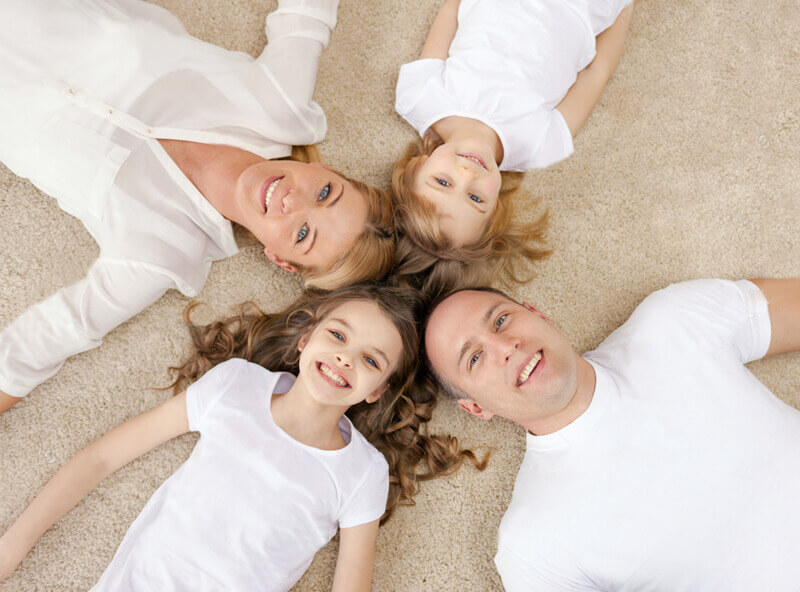 17 Best Family Photo Poses for Your Next Session