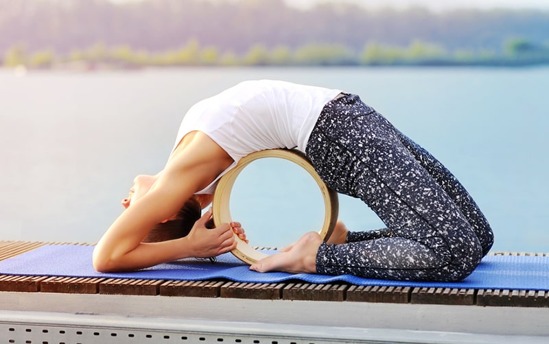 7 Expert Tips to Shooting Amazing Yoga Photos Anywhere You Go