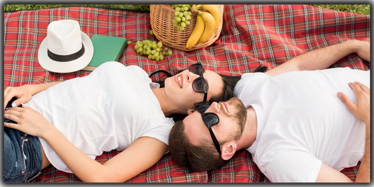 Picnic Blanket, Lay Side By Side