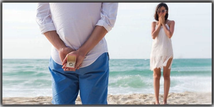 Beach engagement photography idea