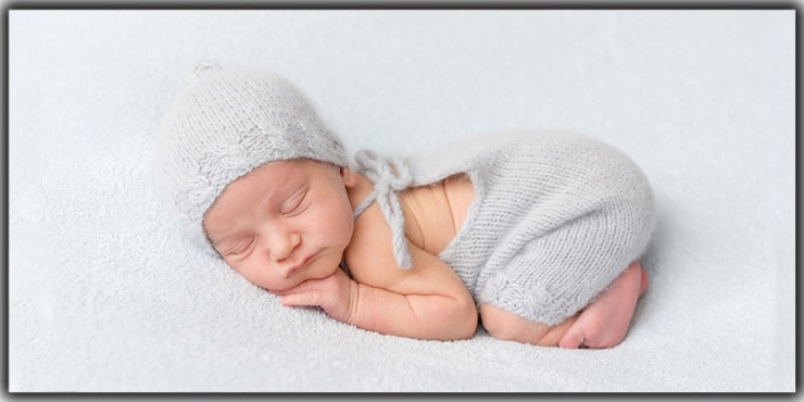 Tips for a Simple Inexpensive Setup for Newborn Photography