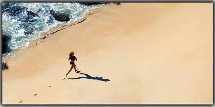 manipulation in beach engagement photo